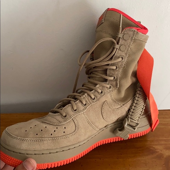 Nike SF AF1 9.5 khaki/ khaki-rush coral - Picture 2 of 5